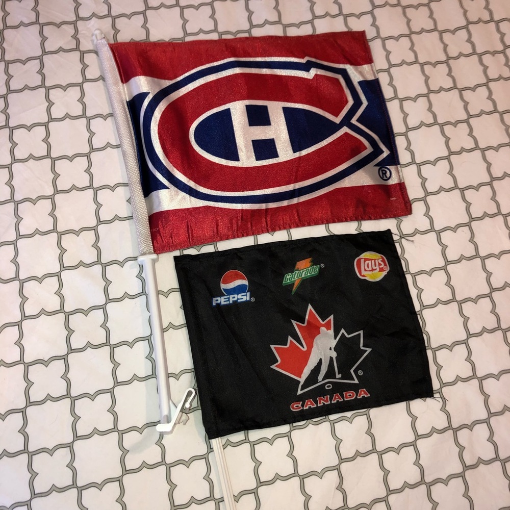 Car flags